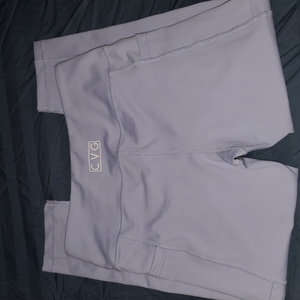 Constantly Varied Gear Lilac Capris small